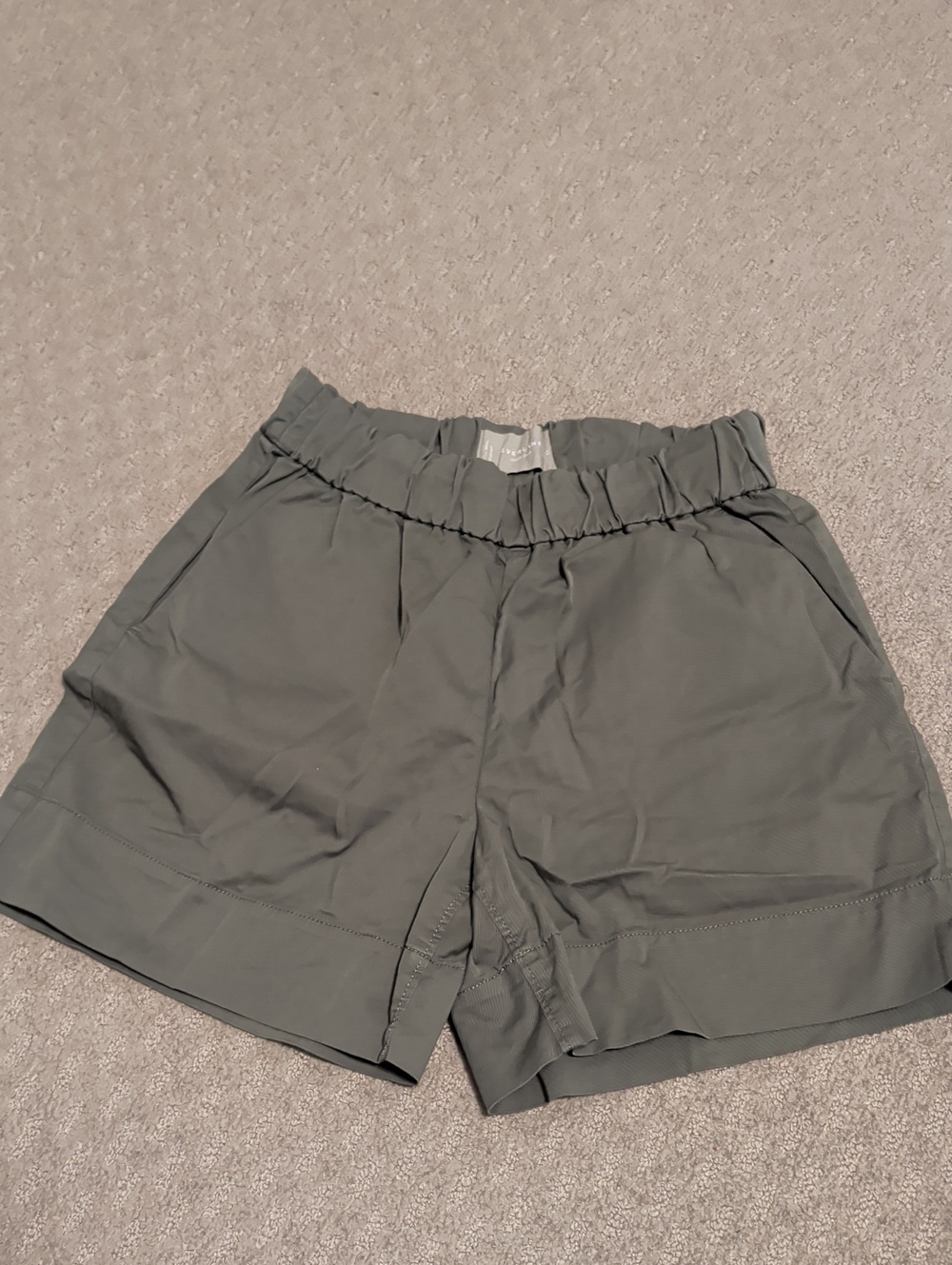 Everlane Women's Olive Green Elastic-Waist Casual Shorts